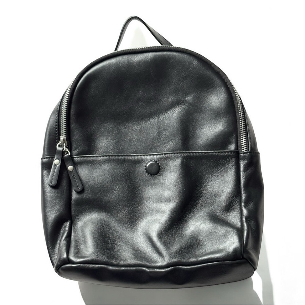 American Eagle Outfitters made in Italy black leather backpack adjustable straps